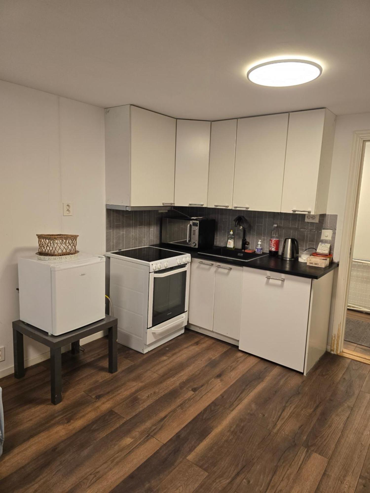 Beautiful 2 Rooms Apartment In Klofta,Near Oslo Airport& Oslo Exterior photo