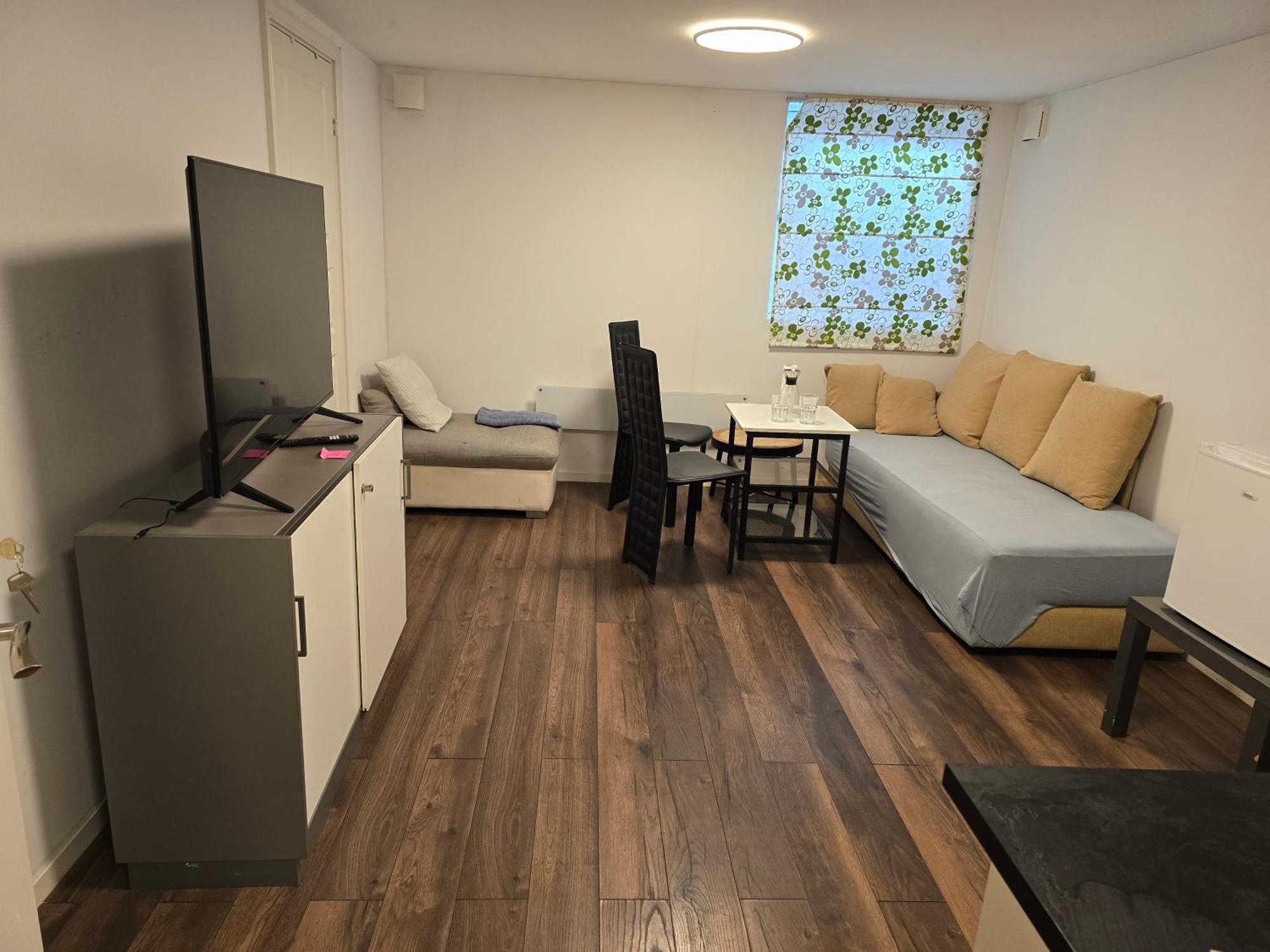 Beautiful 2 Rooms Apartment In Klofta,Near Oslo Airport& Oslo Exterior photo